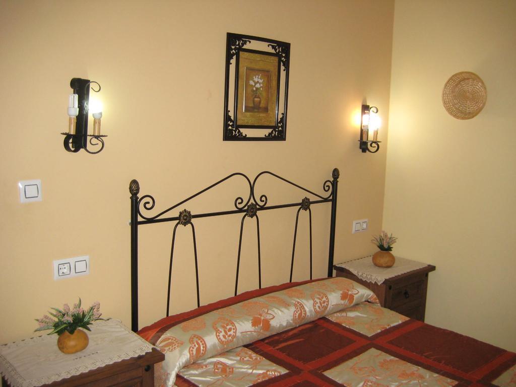 Casa Rural Los Olivos Sotoserrano Esterno foto
